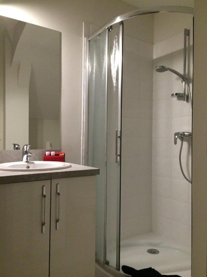 Le Studio Du Chateau Auriac-sur-Vendinelle Luaran gambar